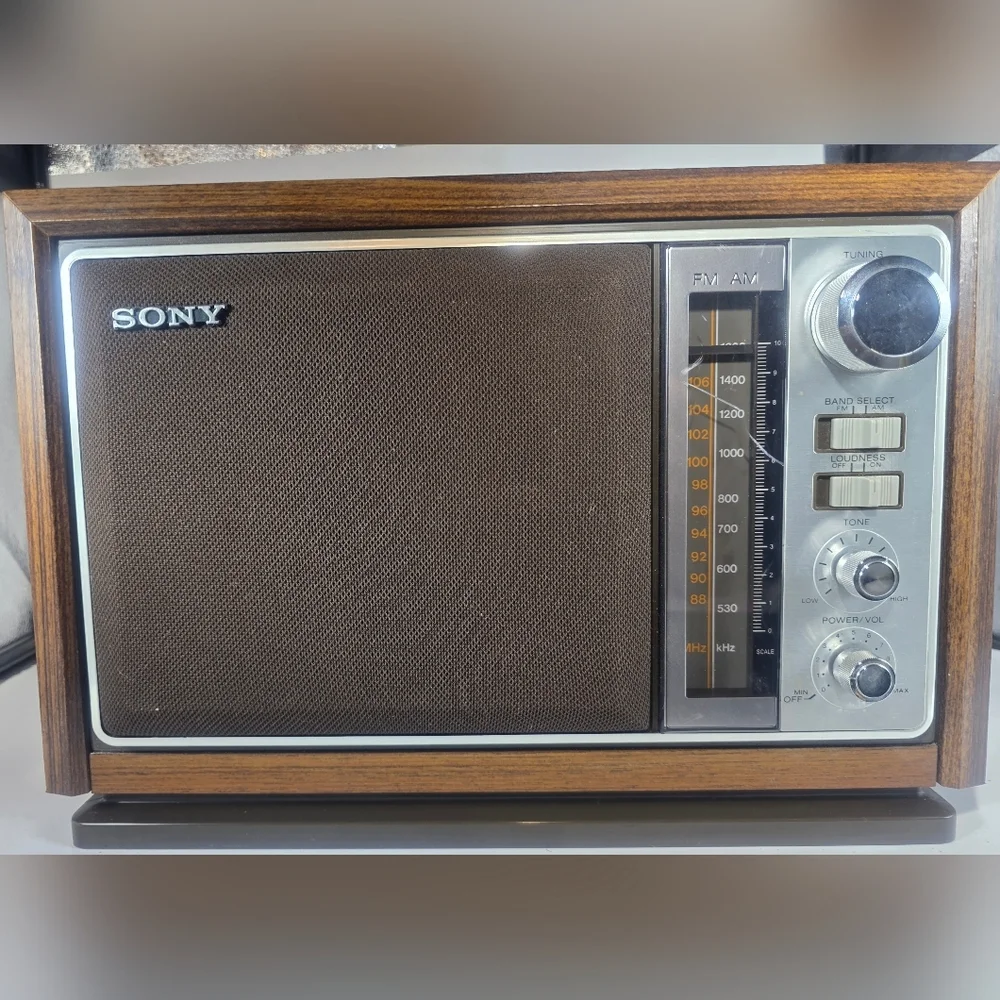 Vintage Sony AM/FM Radio Wood Cabinet Retro Tabletop Speaker Works Great